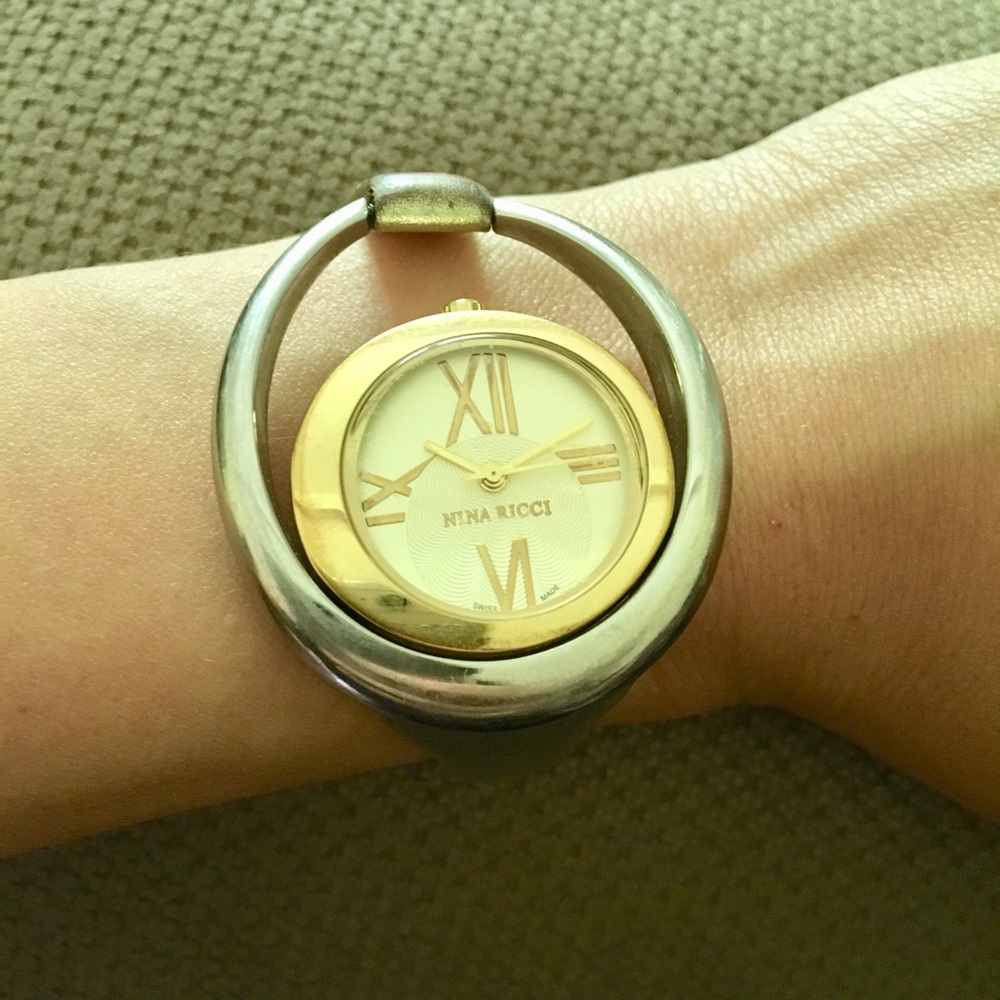 Nina Ricci watch